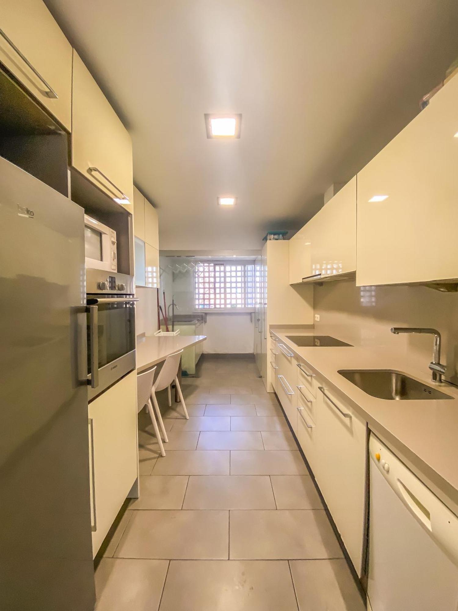 Alcazaba Beach Apartment 埃斯特波纳 外观 照片